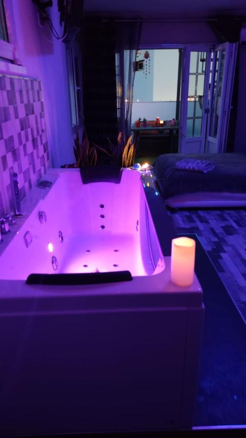 El Nido De La Galeria Apartment Setenil De Las Bodegas Ngoại thất bức ảnh