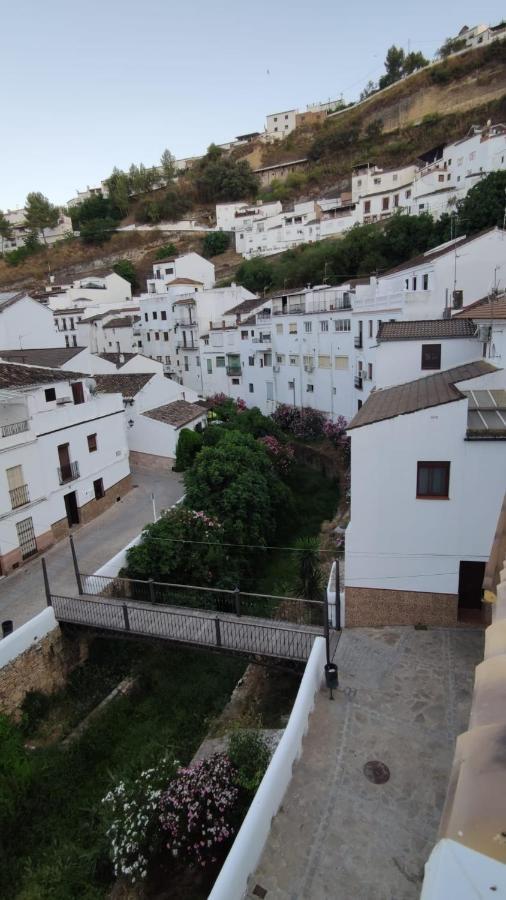 El Nido De La Galeria Apartment Setenil De Las Bodegas Ngoại thất bức ảnh