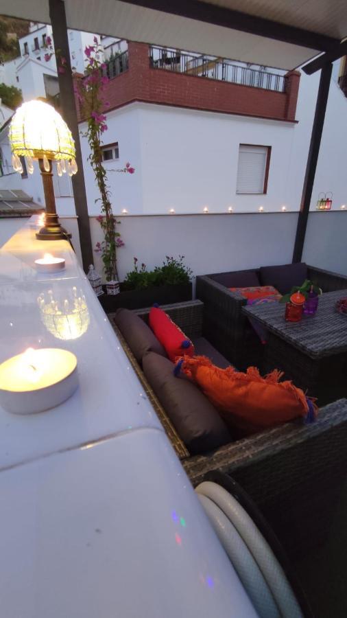 El Nido De La Galeria Apartment Setenil De Las Bodegas Ngoại thất bức ảnh