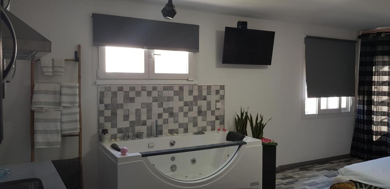 El Nido De La Galeria Apartment Setenil De Las Bodegas Ngoại thất bức ảnh