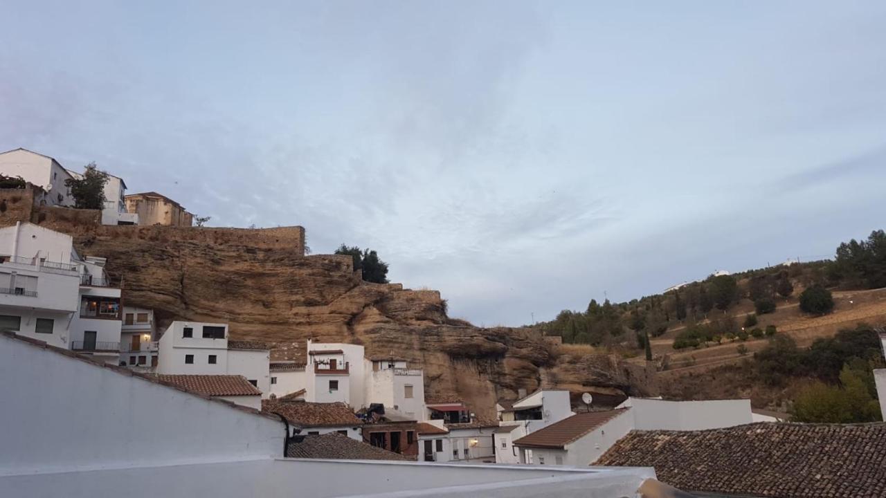 El Nido De La Galeria Apartment Setenil De Las Bodegas Ngoại thất bức ảnh